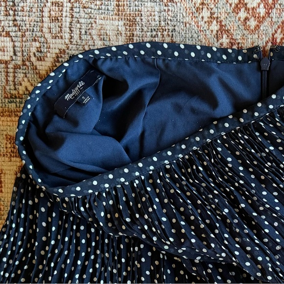 Madewell skirt - Picture 2 of 2